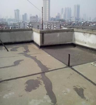 迁安漏水维修 楼顶漏水是什么原因，楼顶漏水维修方法是什么?